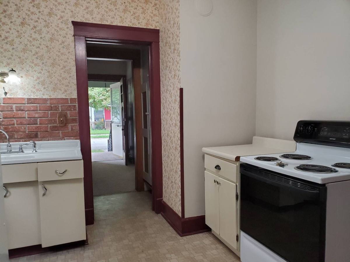 House for rent at 2423 20th St, Racine, WI 53403