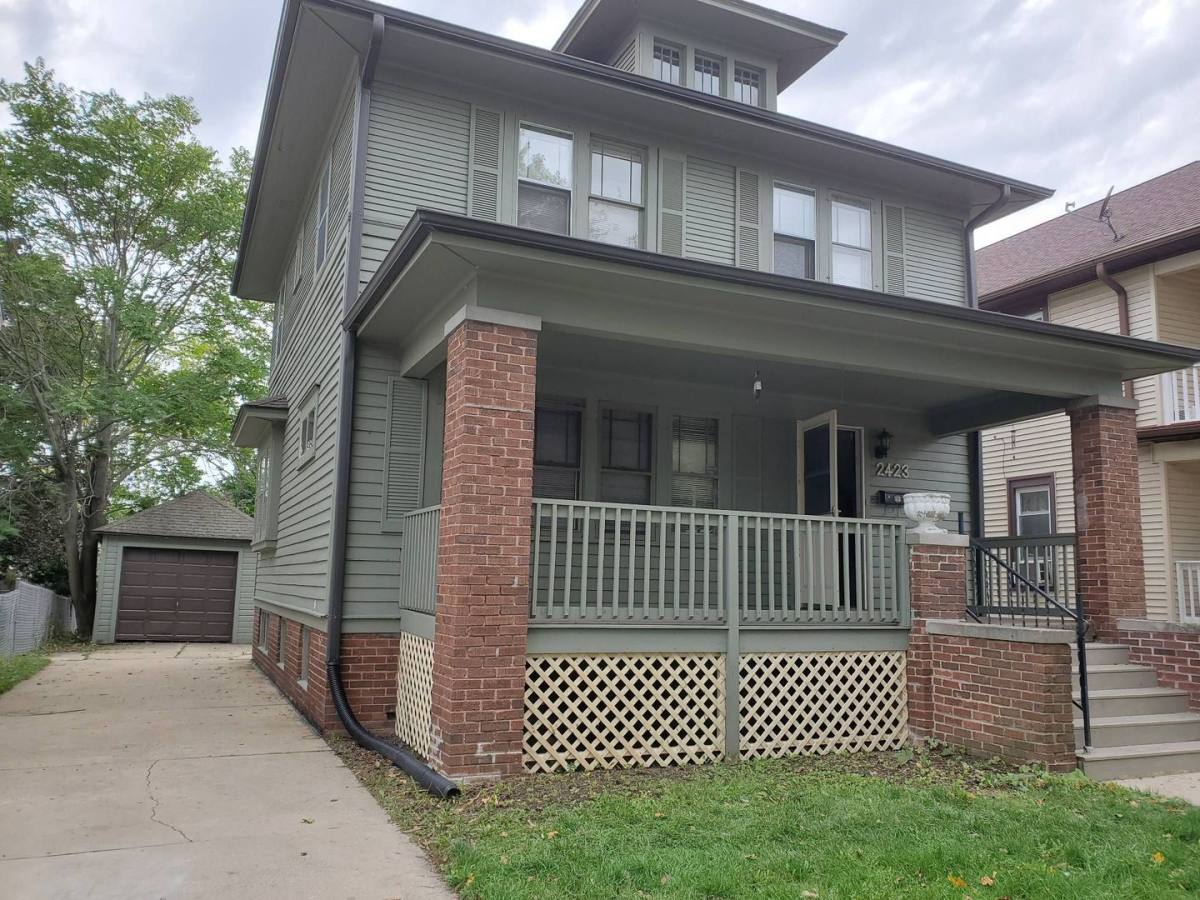 House for rent at 2423 20th St, Racine, WI 53403