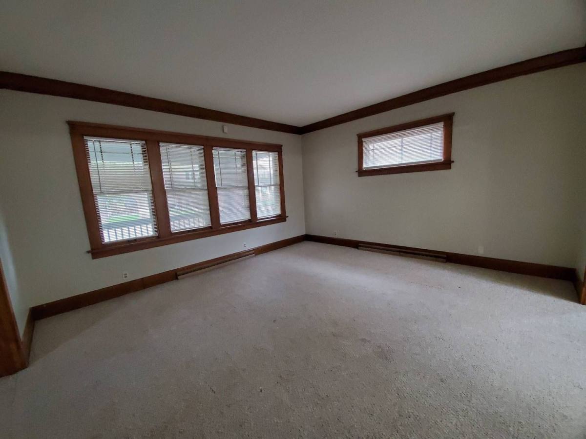 House for rent at 2423 20th St, Racine, WI 53403