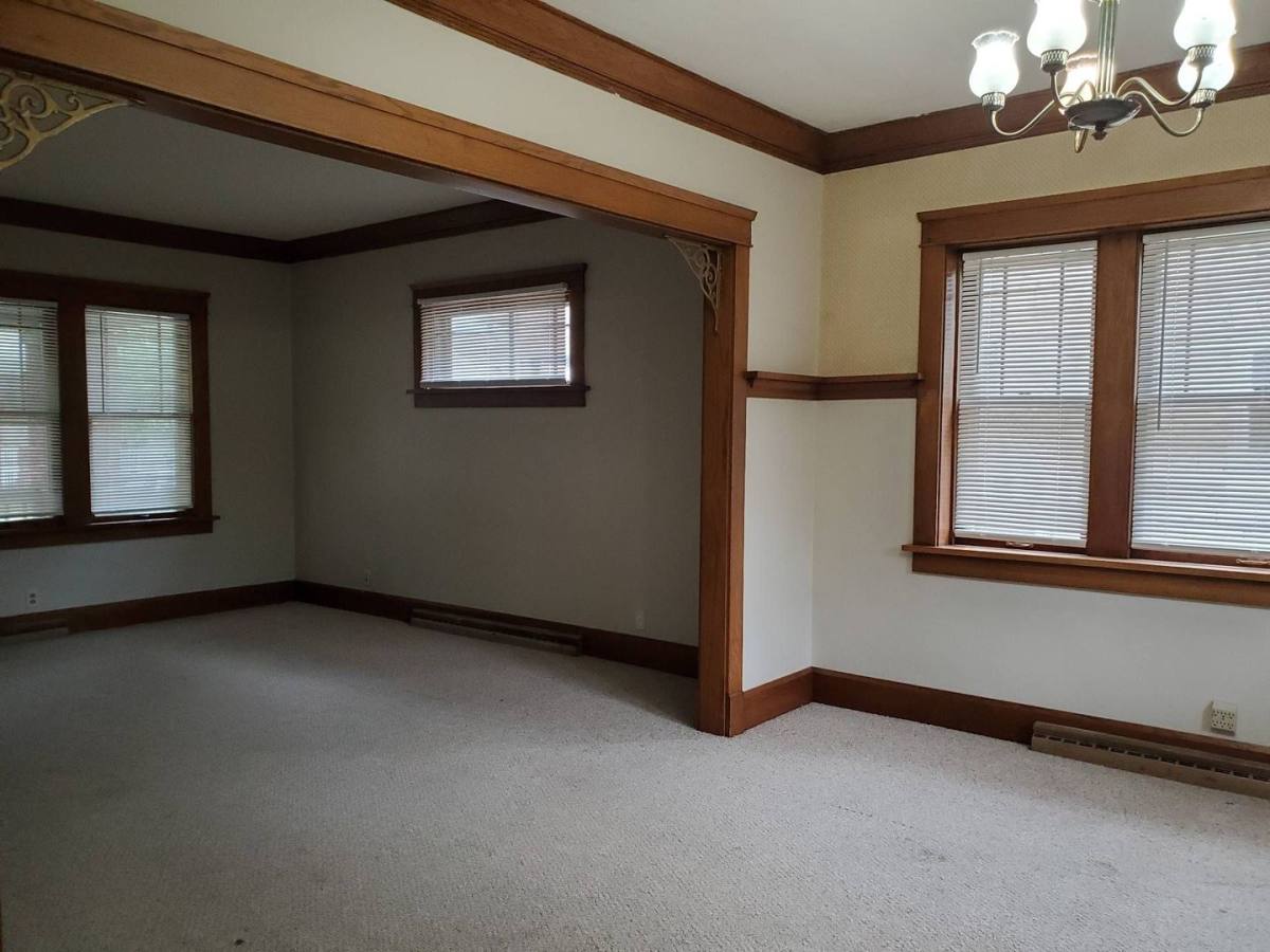 House for rent at 2423 20th St, Racine, WI 53403