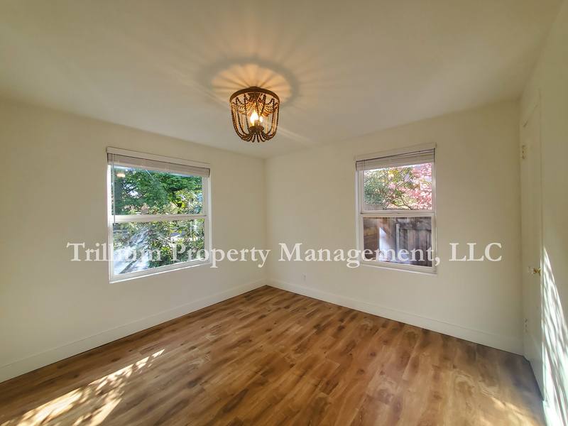 House for rent at 4835 N Willamette Blvd, Portland, OR 97203