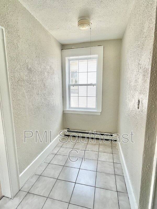 Apartment for rent at 92 Truman St #2, New London, CT 06320