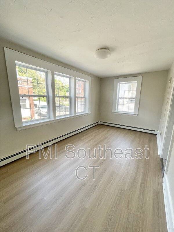 Apartment for rent at 92 Truman St #2, New London, CT 06320