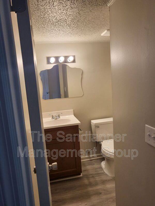 Townhouse for rent at 126 Langley Dr #B, Summerville, SC 29485