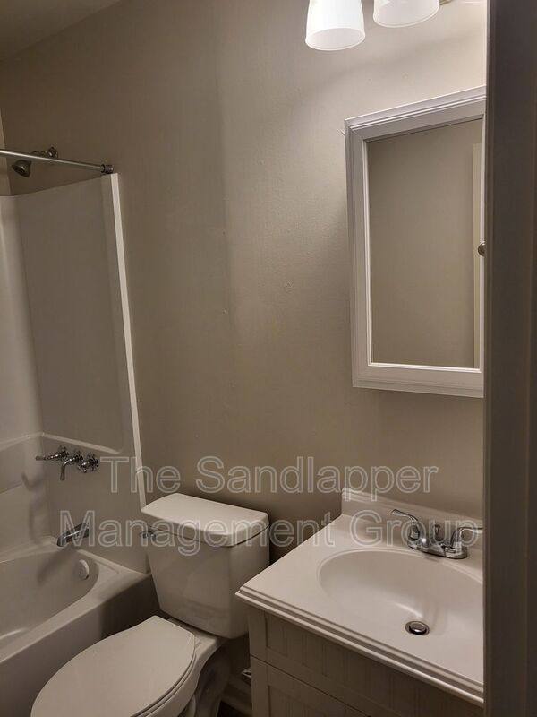 Townhouse for rent at 126 Langley Dr #B, Summerville, SC 29485