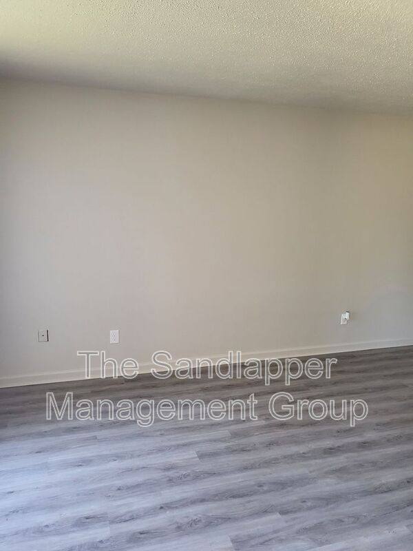 Townhouse for rent at 126 Langley Dr #B, Summerville, SC 29485