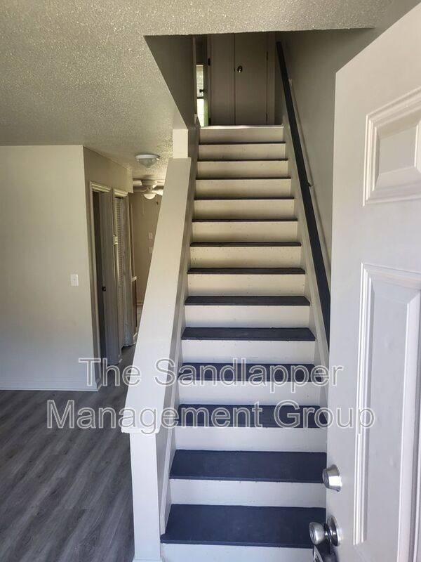 Townhouse for rent at 126 Langley Dr #B, Summerville, SC 29485