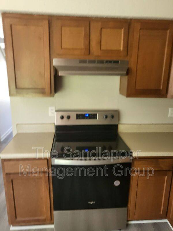 Townhouse for rent at 126 Langley Dr #B, Summerville, SC 29485