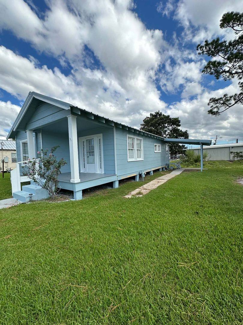 Apartment for rent at 6163 Wmain St, Houma, LA 70360