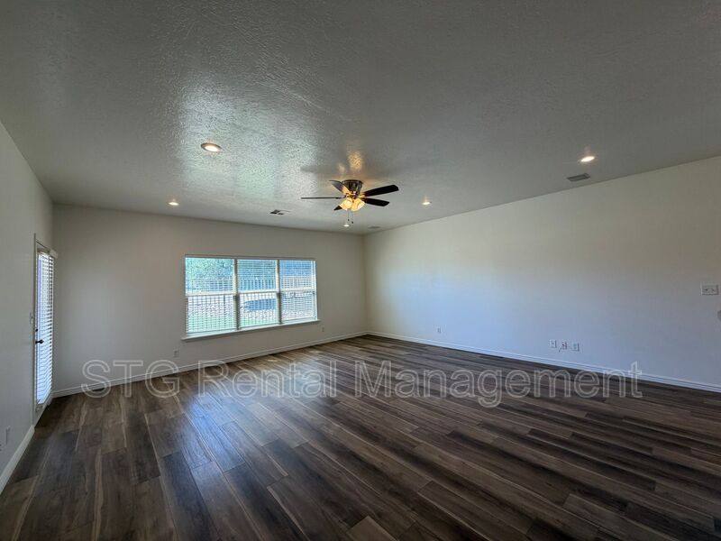 519 W Harvest Lane, Washington, UT 84780 - House for Rent - Image 7