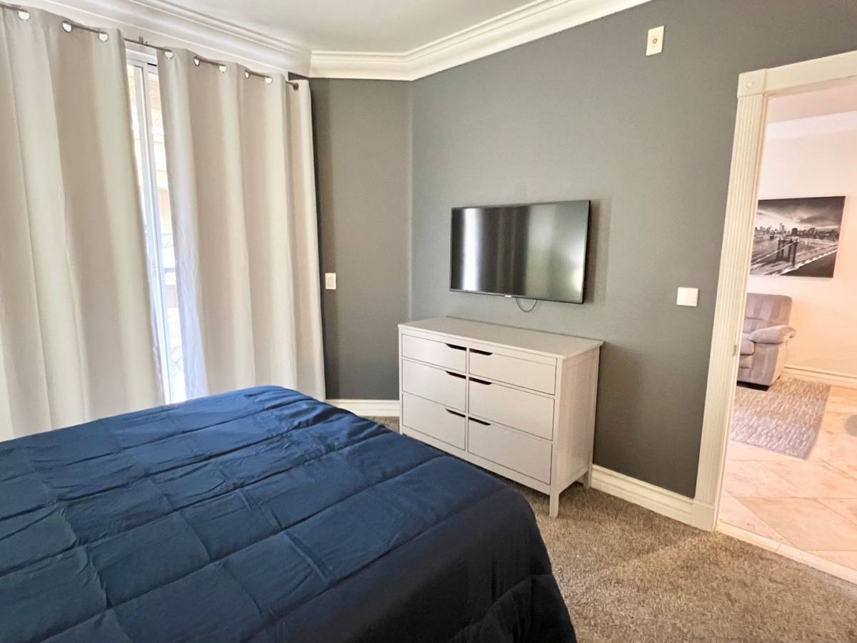 Condo for rent at 230 E Flamingo Rd, Las Vegas, NV 89169