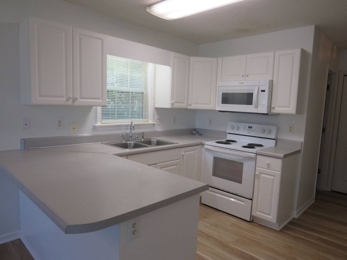 House for rent at 208 Stroud St, Emerald Isle, NC 28594