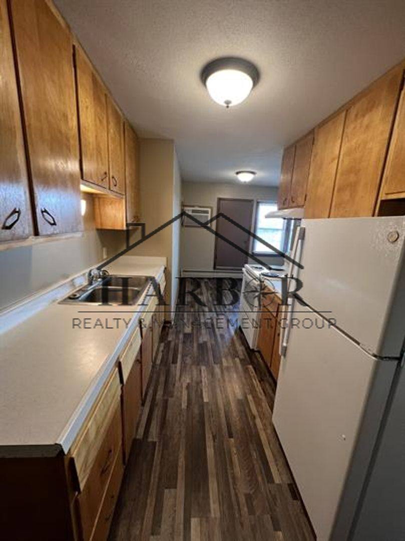 Apartment for rent at 202 11th Ave NW #402, Austin, MN 55912