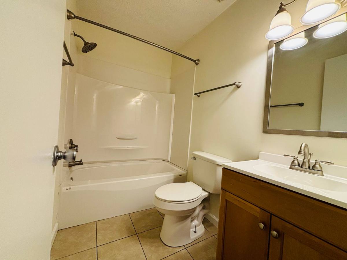 Apartment for rent at 1011-1013 Grove Ave, Radford, VA 24141