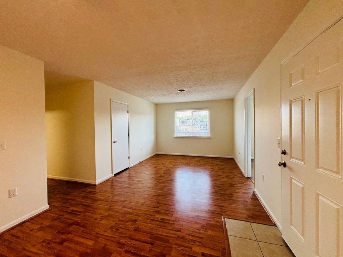 Apartment for rent at 1011-1013 Grove Ave, Radford, VA 24141