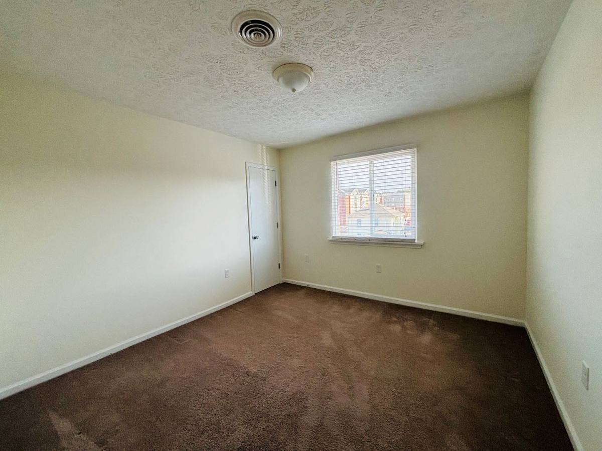 Apartment for rent at 1011-1013 Grove Ave, Radford, VA 24141