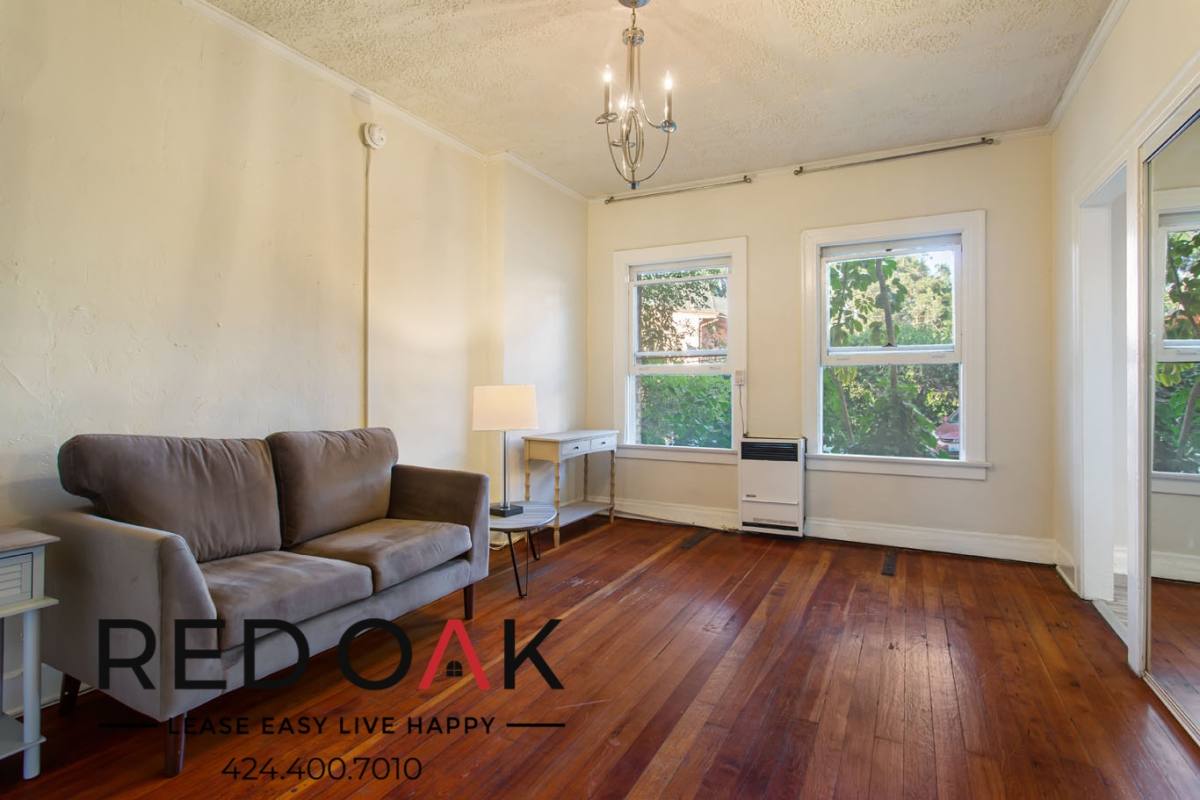 532 S Coronado St #102, Los Angeles, CA 90057