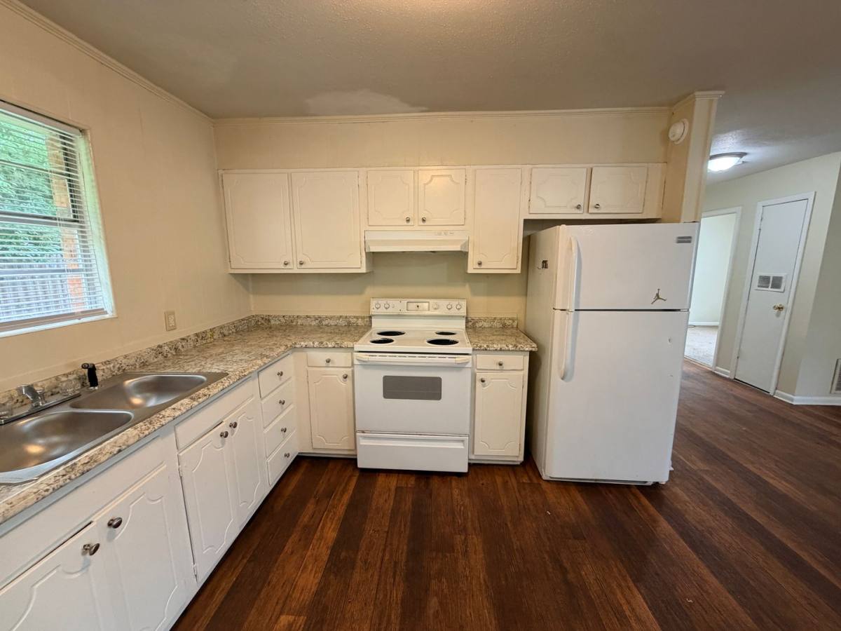 104 Lankford Circle #C, Valdosta, GA 31601 - Apartment for Rent - Image 6