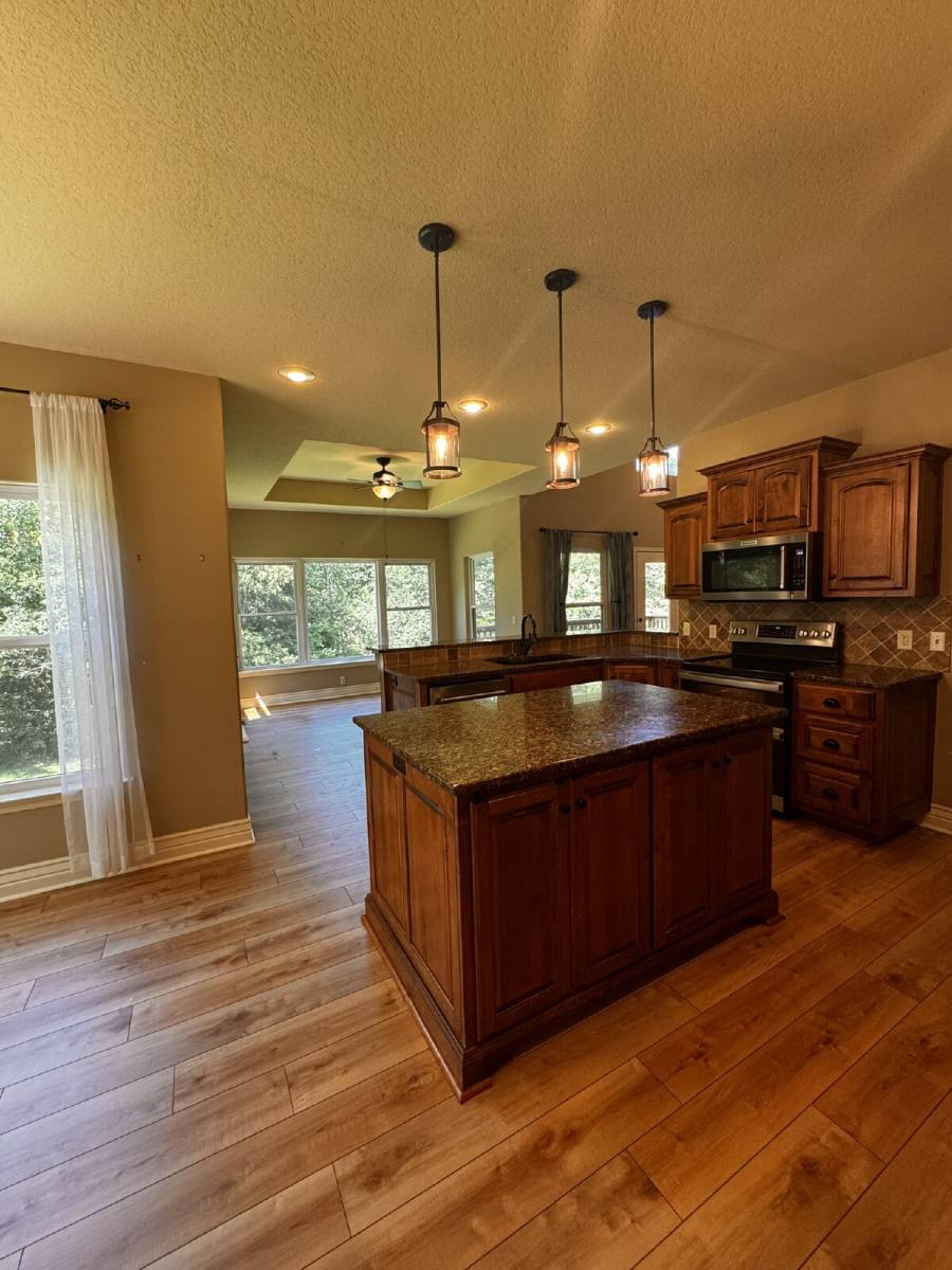 House for rent at 17 Miller Dr, Bella Vista, AR 72715