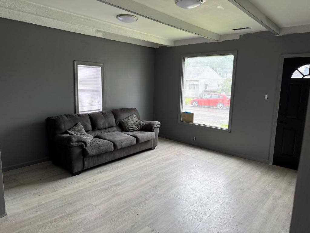 House for rent at 218 Charlotte St, Pekin, IL 61554