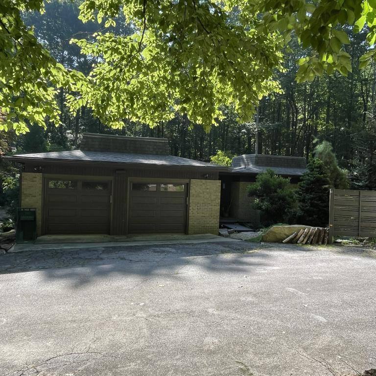 House for rent at 629 Cherrywood Lane, Pisgah Forest, NC 28768