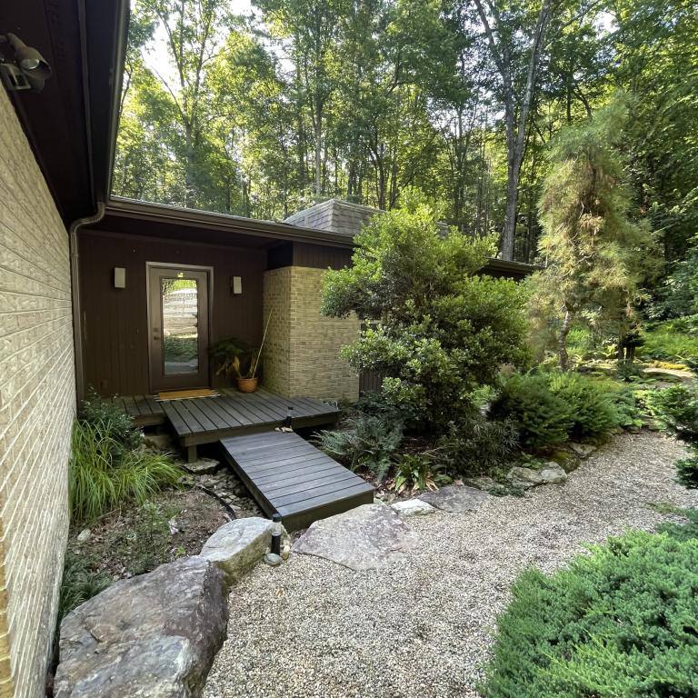 House for rent at 629 Cherrywood Lane, Pisgah Forest, NC 28768