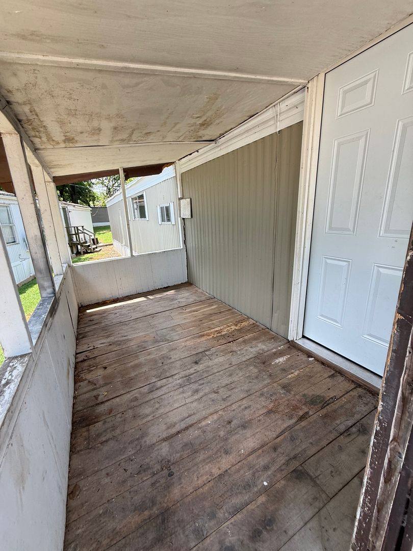 Apartment for rent at 1040 Harding Blvd, Cotter, AR 72626