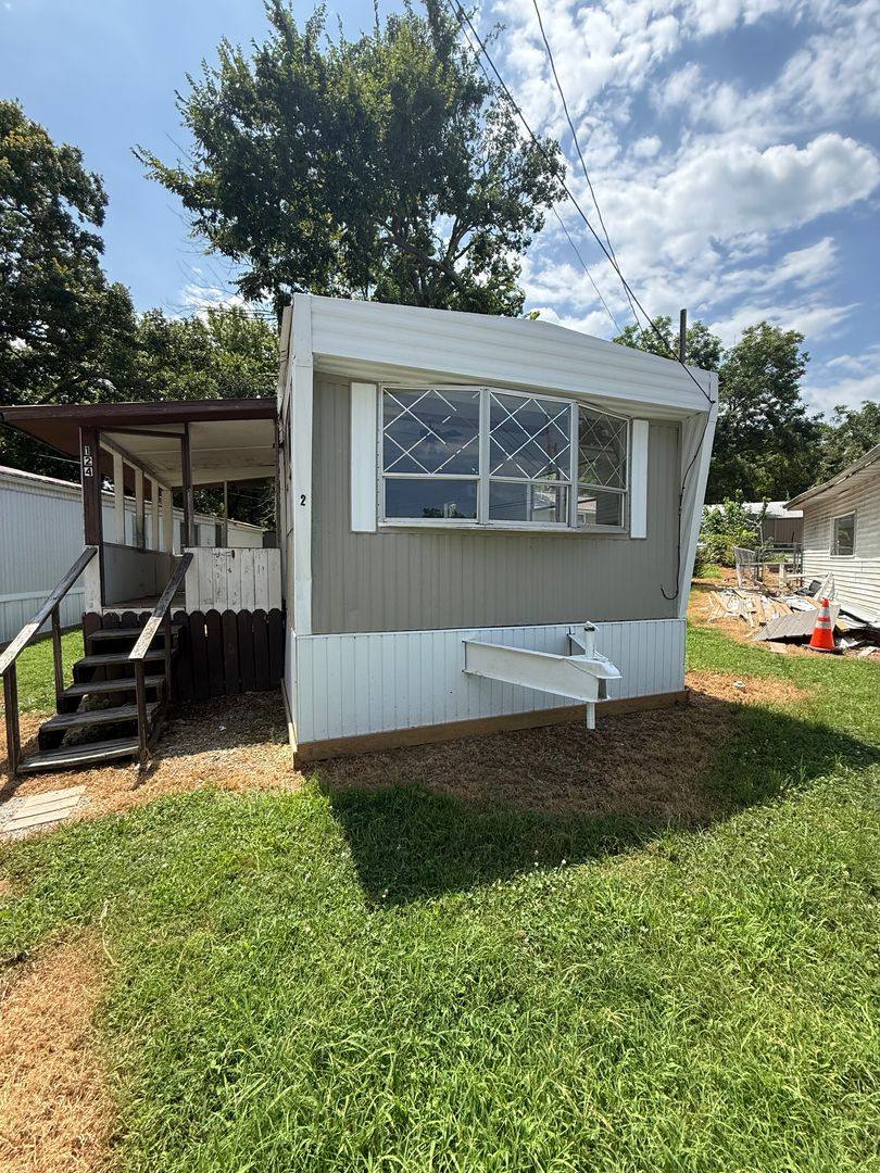 Apartment for rent at 1040 Harding Blvd, Cotter, AR 72626