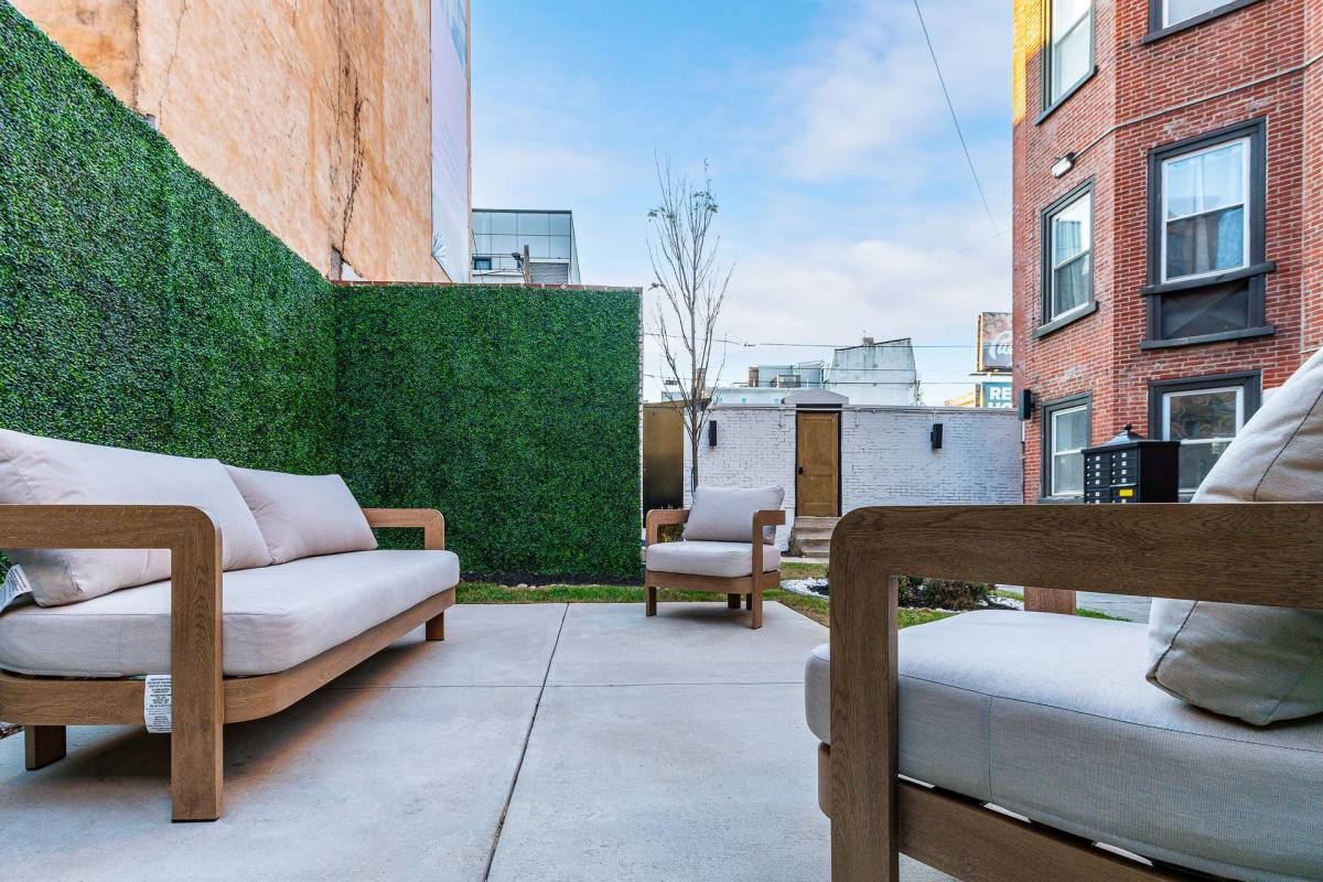 Apartment for rent at 999 N 15th St, Philadelphia, PA 19130