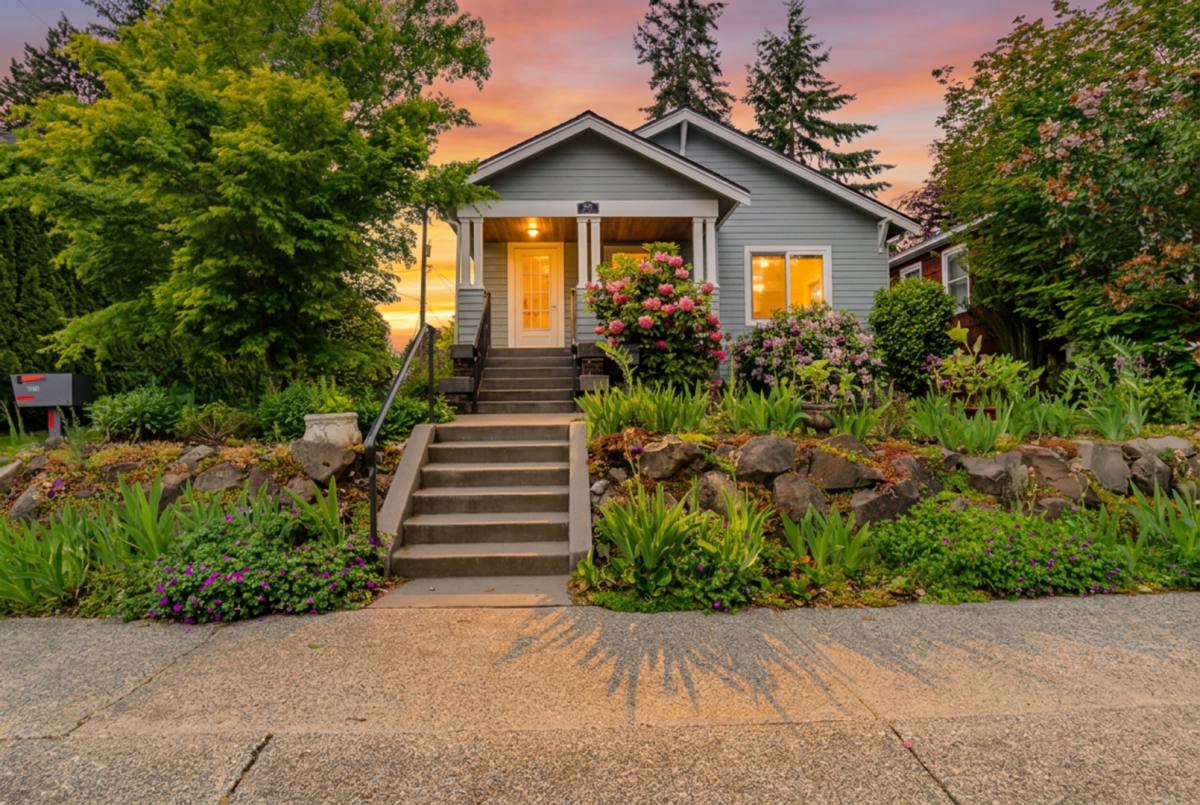 House for rent at 9017 5th Ave NE, Seattle, WA 98115