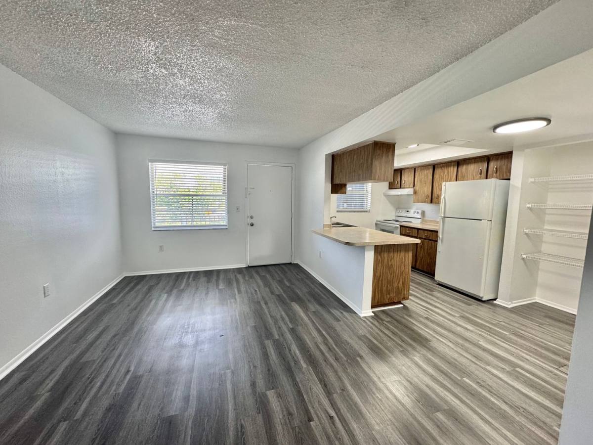 Apartment for rent at 9250 Blind Pass Rd, Saint Petersburg, FL 33706