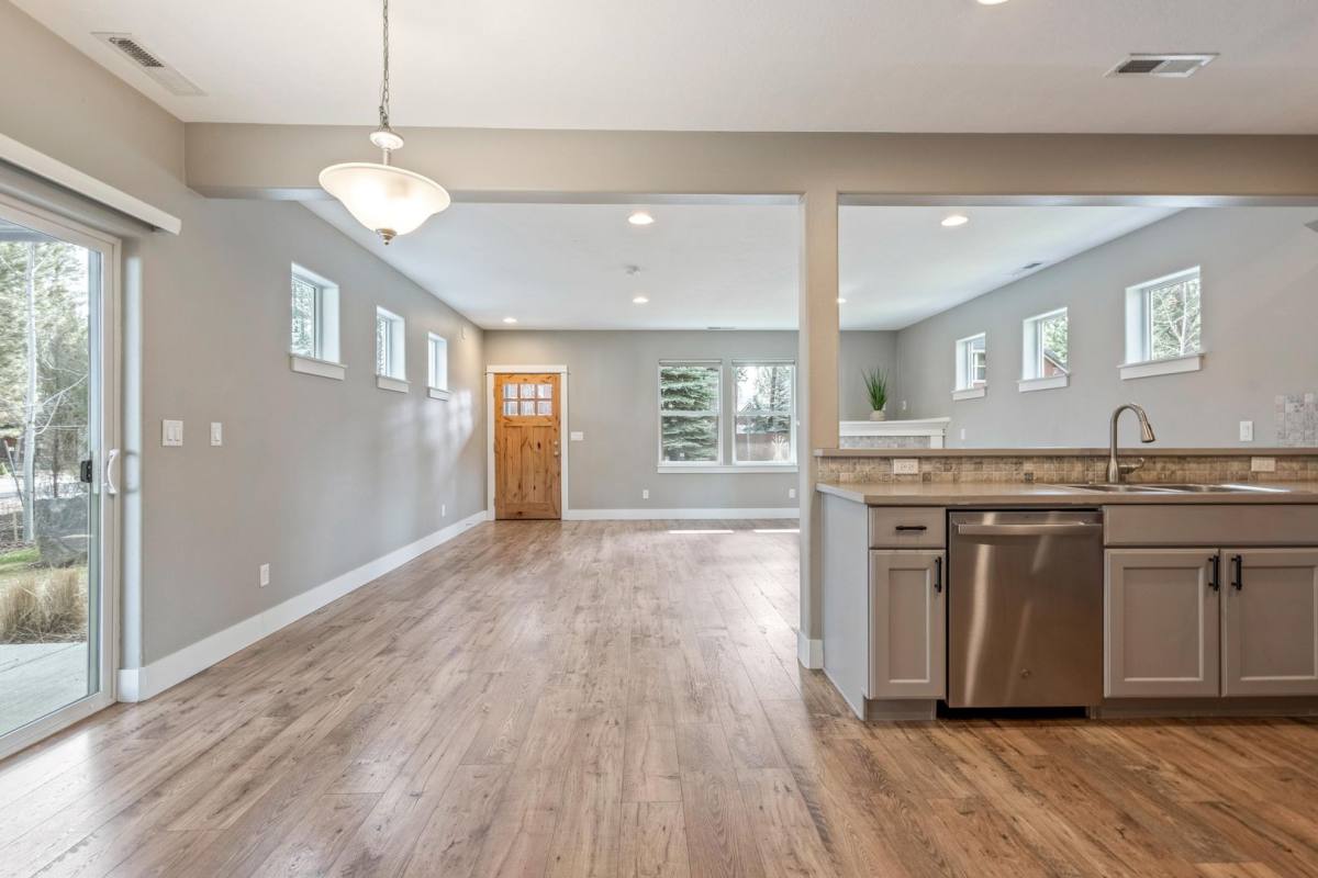 House for rent at 952 Timber Pine Dr, Sisters, OR 97759