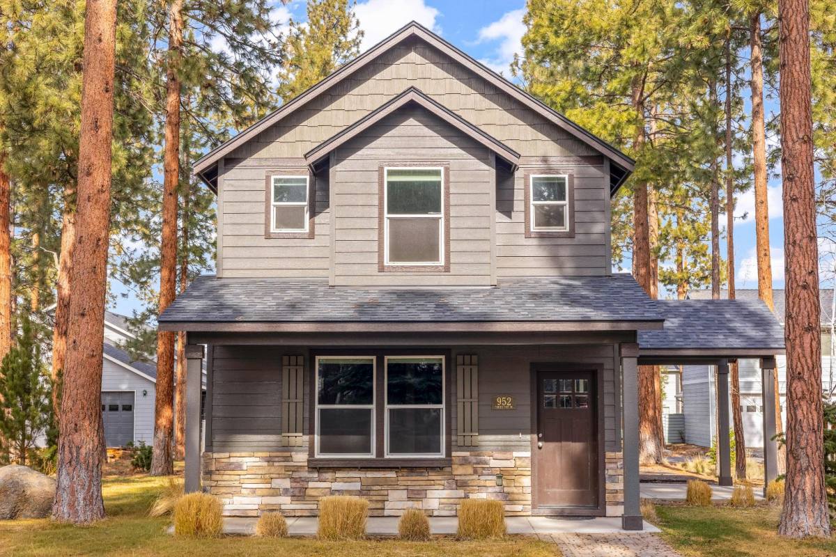 House for rent at 952 Timber Pine Dr, Sisters, OR 97759