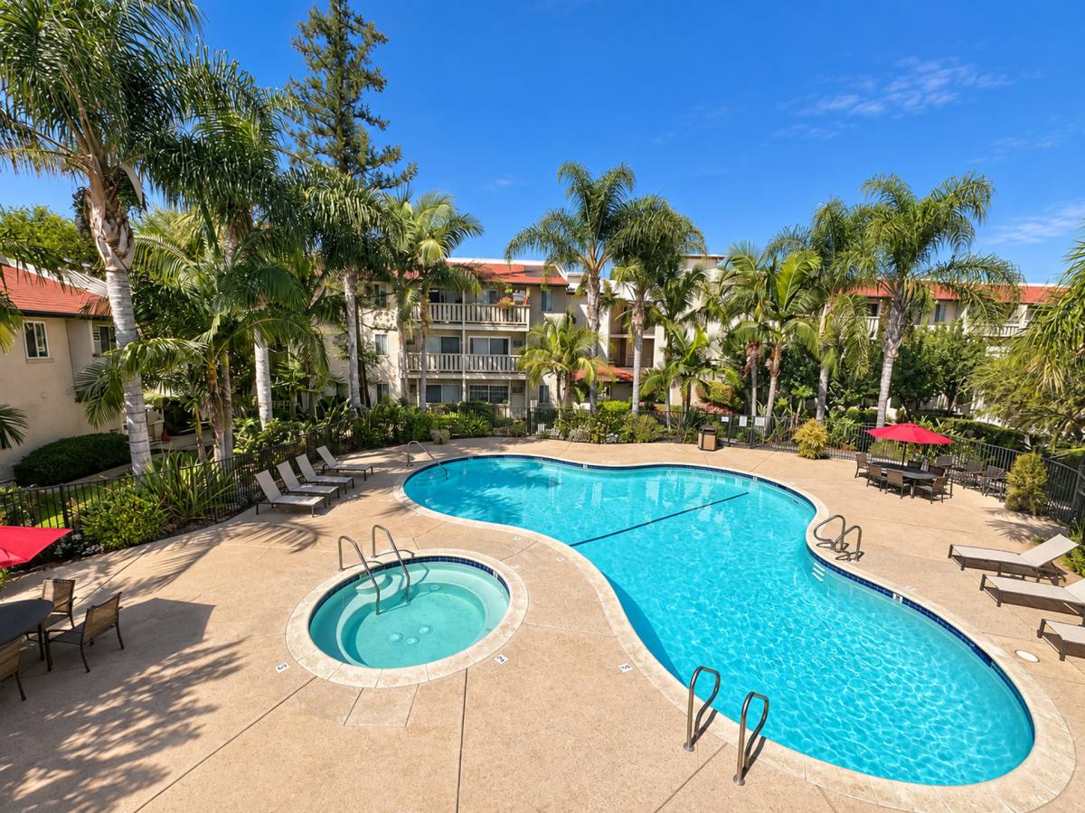 Apartment for rent at 7722 Reseda Blvd, Reseda, CA 91335