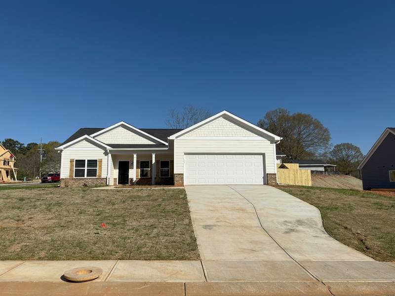 House for rent at 261 Charlotte Circle, Statham, GA 30666