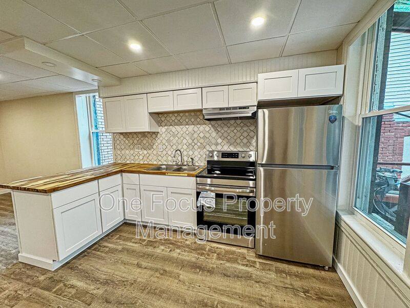 Apartment for rent at 256 Allegheny St #5, Jersey Shore, PA 17740