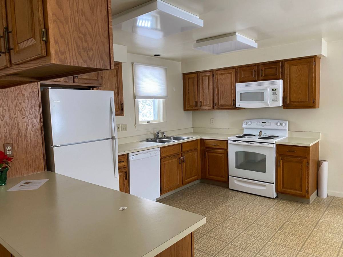 Apartment for rent at 93-97 Admiral Fitch Ave, Brunswick, ME 04011