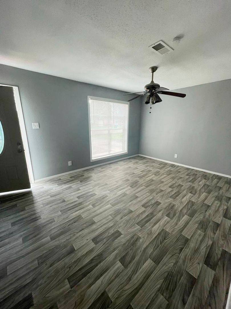 House for rent at 3662 Hemlock, Orange, TX 77630