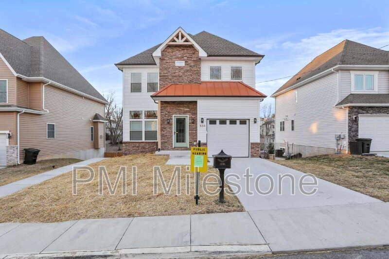 Apartment for rent at 530 N Third St #A, Martinsburg, WV 25404