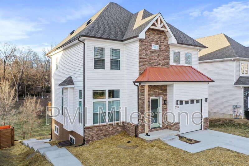 Apartment for rent at 530 N Third St #A, Martinsburg, WV 25404