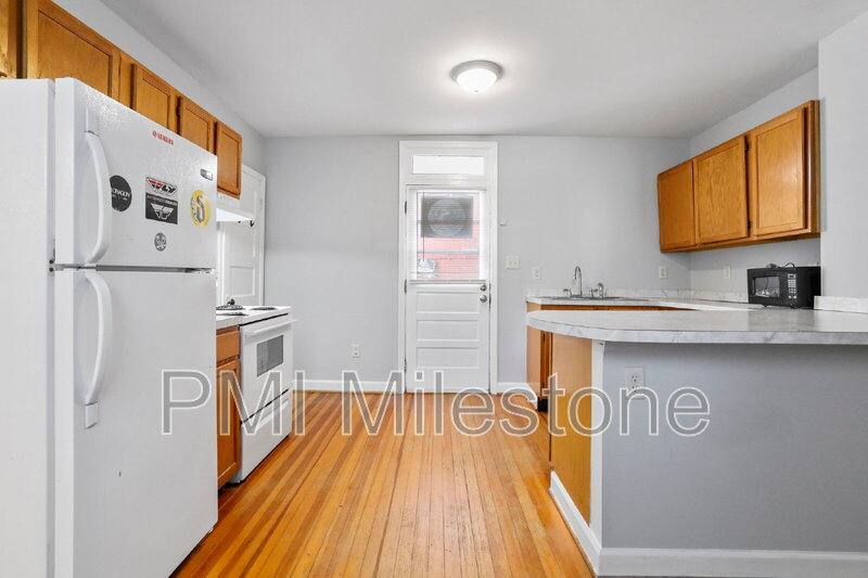 Apartment for rent at 721 2nd St #A, Martinsburg, WV 25404