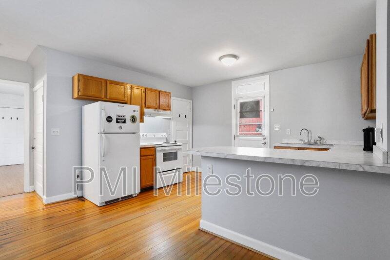 Apartment for rent at 721 2nd St #A, Martinsburg, WV 25404