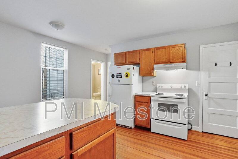 Apartment for rent at 721 2nd St #A, Martinsburg, WV 25404