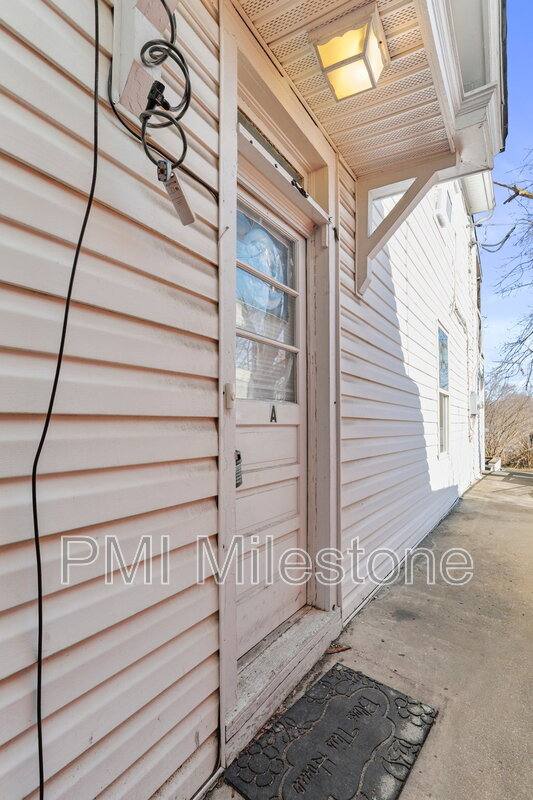 Apartment for rent at 721 2nd St #A, Martinsburg, WV 25404