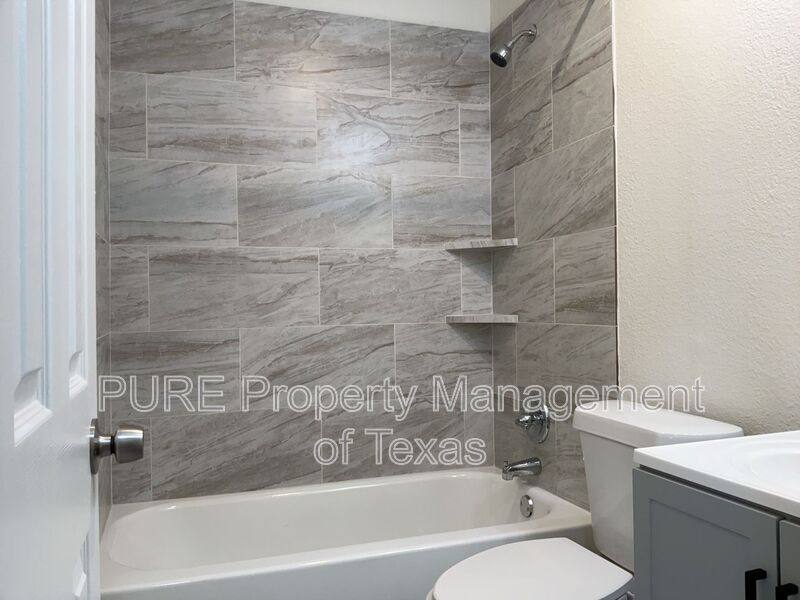 Apartment for rent at 417-418 Parkhill Cove, Round Rock, TX 78664