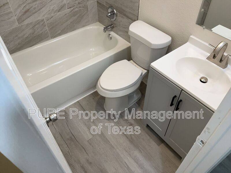 Apartment for rent at 417-418 Parkhill Cove, Round Rock, TX 78664