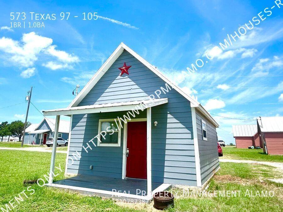 Apartment for rent at 573 Texas 97 #105, Floresville, TX 78114
