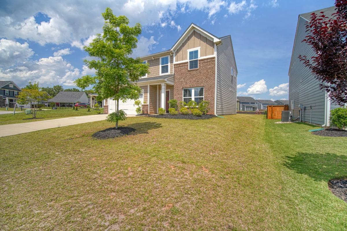 House for rent at 810 Morning Fog Dr, Duncan, SC 29334