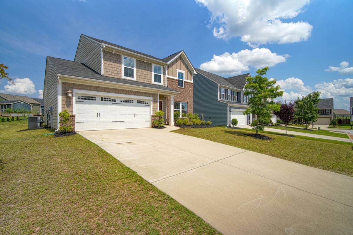 House for rent at 810 Morning Fog Dr, Duncan, SC 29334