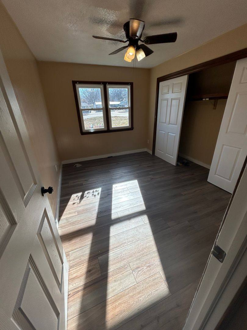Apartment for rent at 1009 W Broadway, Bolivar, MO 65613